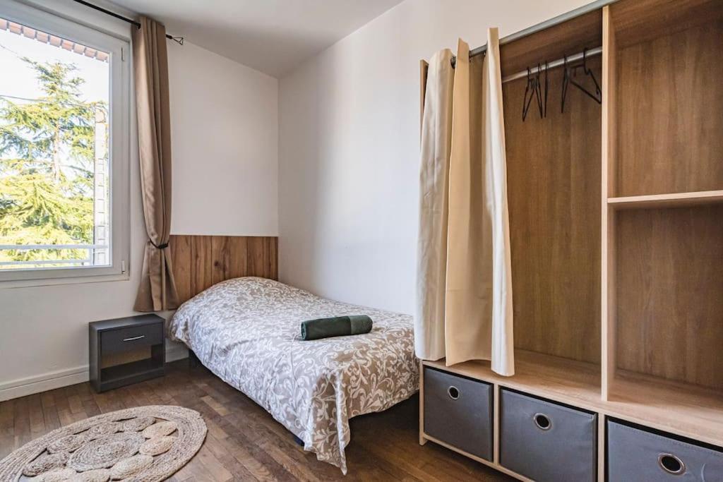 La "Taniere" Pour 6 Personnes Apartment Isles-sur-Suippe Exterior photo
