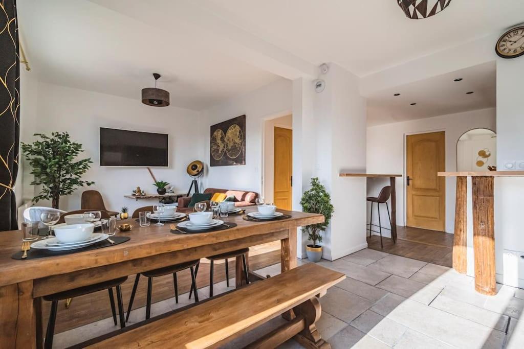 La "Taniere" Pour 6 Personnes Apartment Isles-sur-Suippe Exterior photo